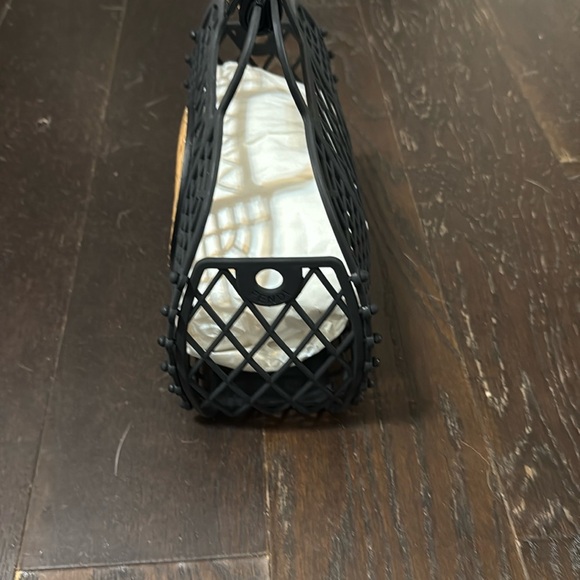 Fendi Black and Gold Basket Bag - Picture 2 of 12